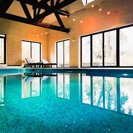 Excl House In Warsaw With Pools