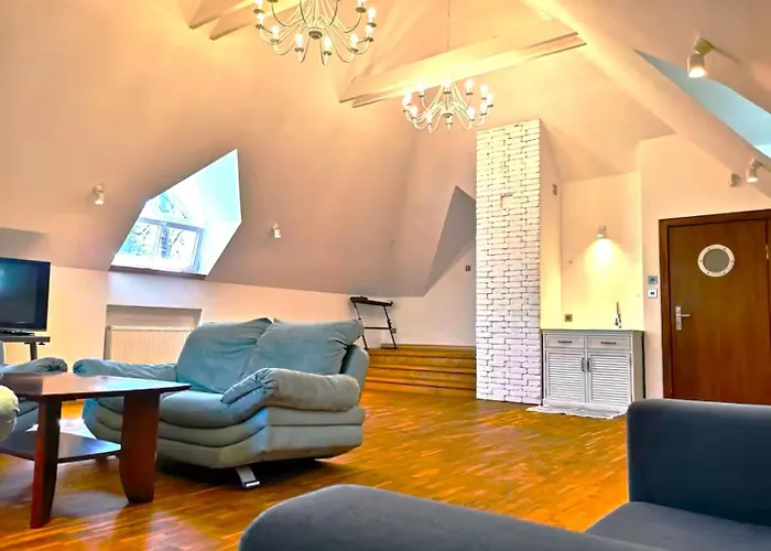 Excl House In Warsaw With Pools *